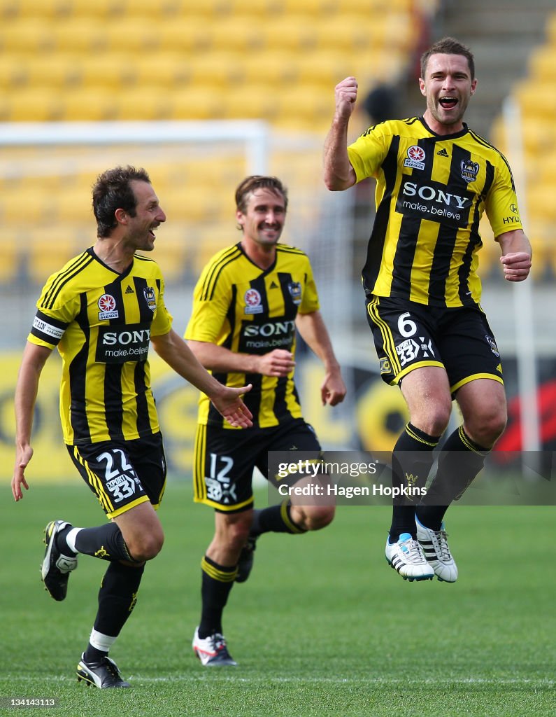 A-League Rd 8 - Wellington v Sydney