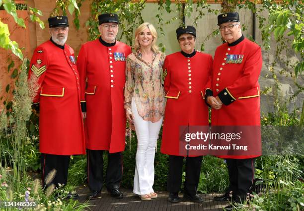 Anthea Turner attends the RHS Chelsea Flower Show on September 20, 2021 in London, England. This year's RHS Chelsea Flower Show was delayed from its...