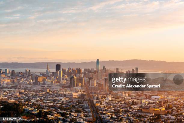 san francisco skyline at sunrise, california, usa - twin peaks stock pictures, royalty-free photos & images
