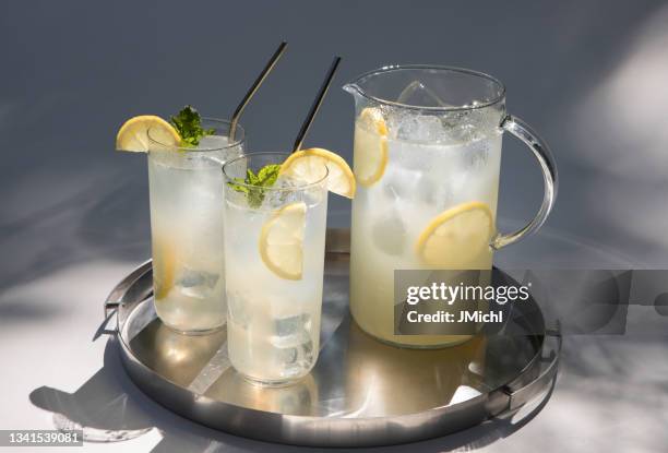 lemonade - jug stockfoto's en -beelden