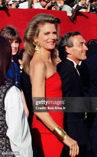 Candice Bergen arrives at the Academy Awards, April 11,1988 in Los Angeles, California. "