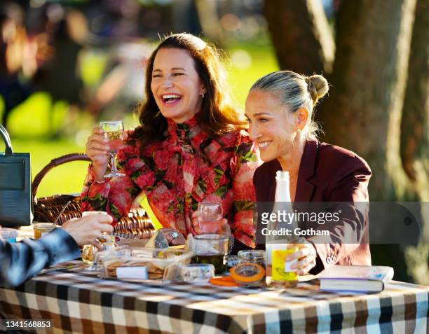 Kristin Davis and Sarah Jessica Parker on location for 'And Just Like That' on September 20, 2021 in New York City.