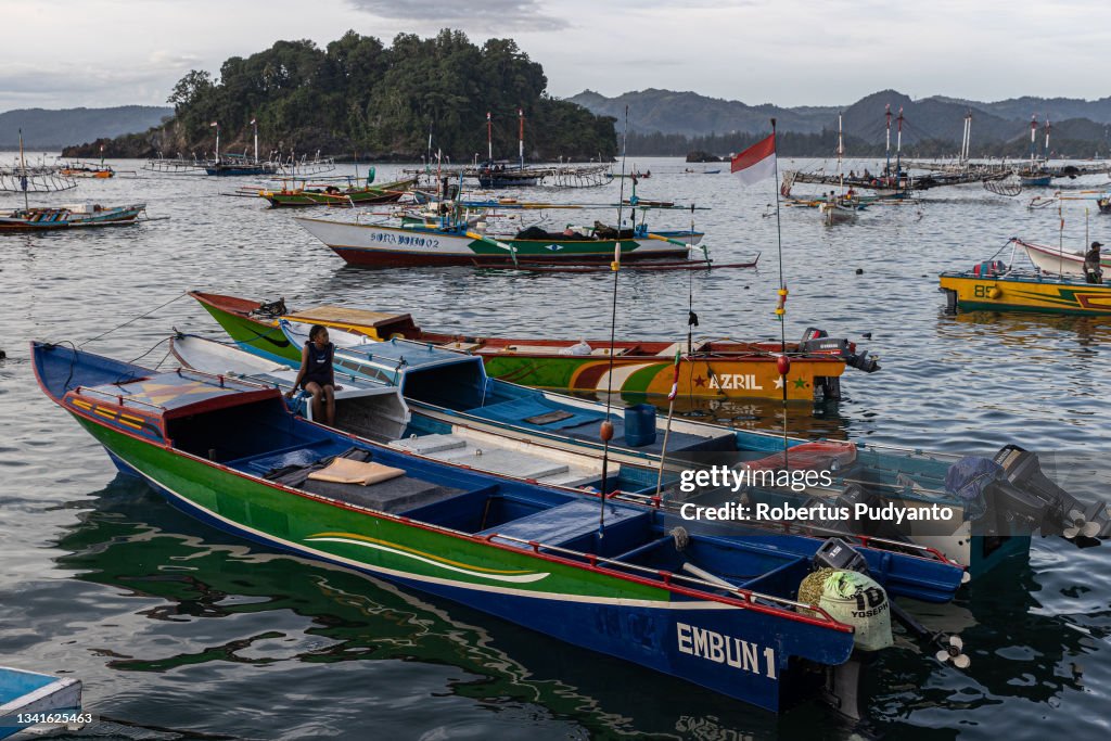 Traditional Fishing In Papua