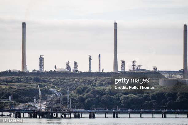 Three Rivers Refinery 92 Valero Petroleum Refinery Photos & High Res Pictures - Getty Images