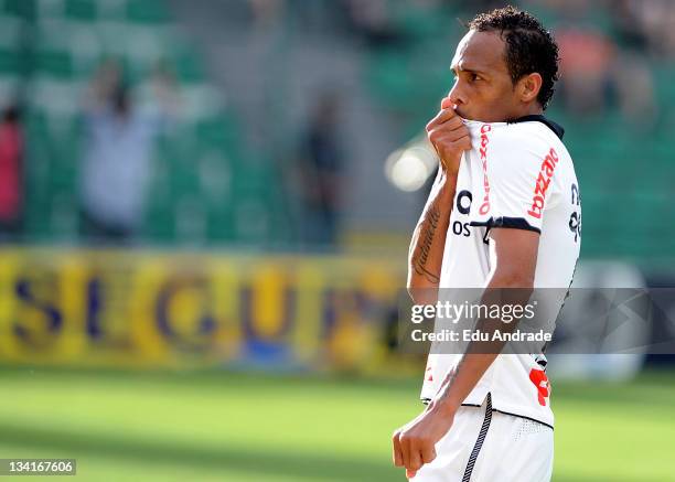 Liedson of Corinthians celebrates a goal during the match between Corinthians Figueirense and as part of round 37 of the Serie A Brazil in Orlando...