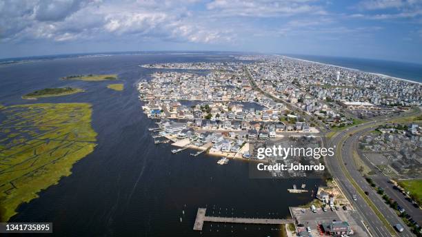 barnegat bay with view of atlantic ocean and resort towns, looking north - jersey shore new jersey stock pictures, royalty-free photos & images