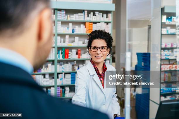 895 Pharmacy Rep Stock Photos, High-Res Pictures, and Images - Getty Images