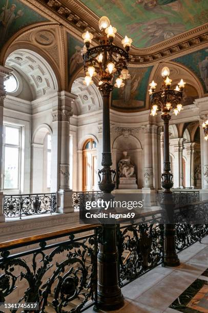 Paris Railing French Railing Photos and Premium High Res Pictures - Getty Images