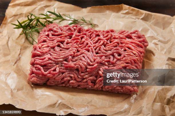 carne macinata extra magra - butcher paper foto e immagini stock