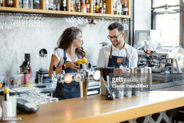 their little coffee shop - two executive man coffee shop stockfoto's en -beelden