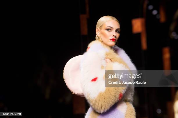 Vittoria Ceretti walks the runway at the Fendi fashion show during the Milan Fashion Week - Spring / Summer 2022 on September 22, 2021 in Milan,...