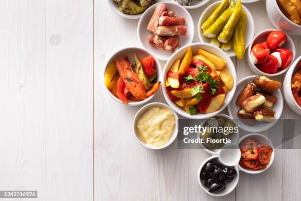 spanish food: tapas still life - patatas bravas stockfoto's en -beelden