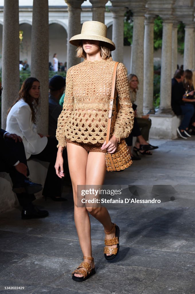 Alberta Ferretti - Runway - Milan Fashion Week - Spring / Summer 2022