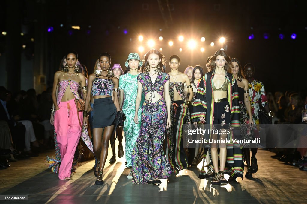 Etro - Runway - Milan Fashion Week - Spring / Summer 2022