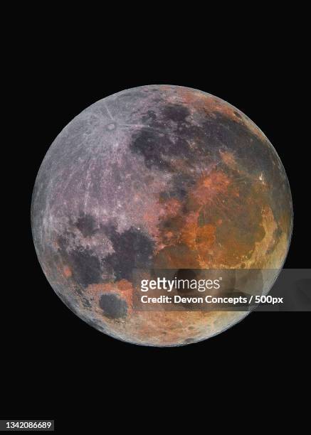 the moon,trinidad and tobago - superficie lunar fotografías e imágenes de stock