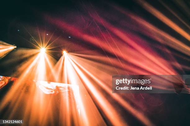 concert lights, music festival lights, stage lights background - american concerts ストックフォトと画像