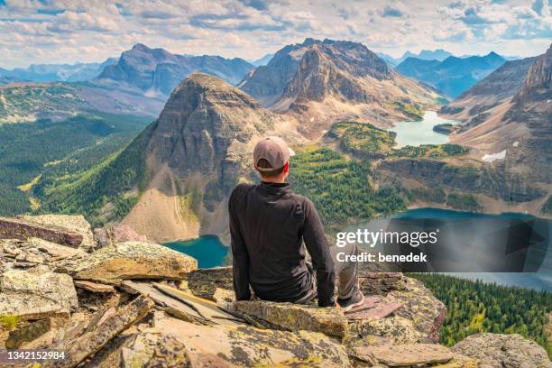 escursionista montagne rocciose canadesi egitto parco nazionale del lago banff - parco nazionale di banff foto e immagini stock