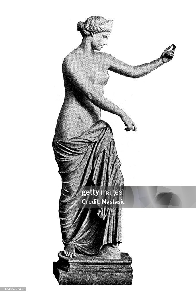The Venus of Capua, is a sculpture made during the empire of Hadrian (117 to 138 AD)