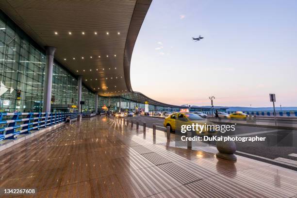 airport sunrise - airport lights stock-fotos und bilder