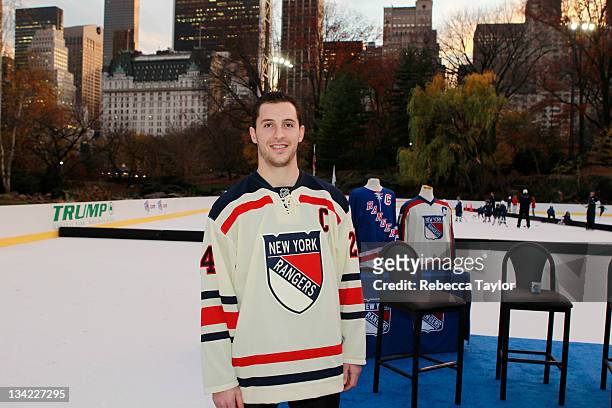 New York Rangers Winter Classic Jerseys Unveiled Monday At Central
