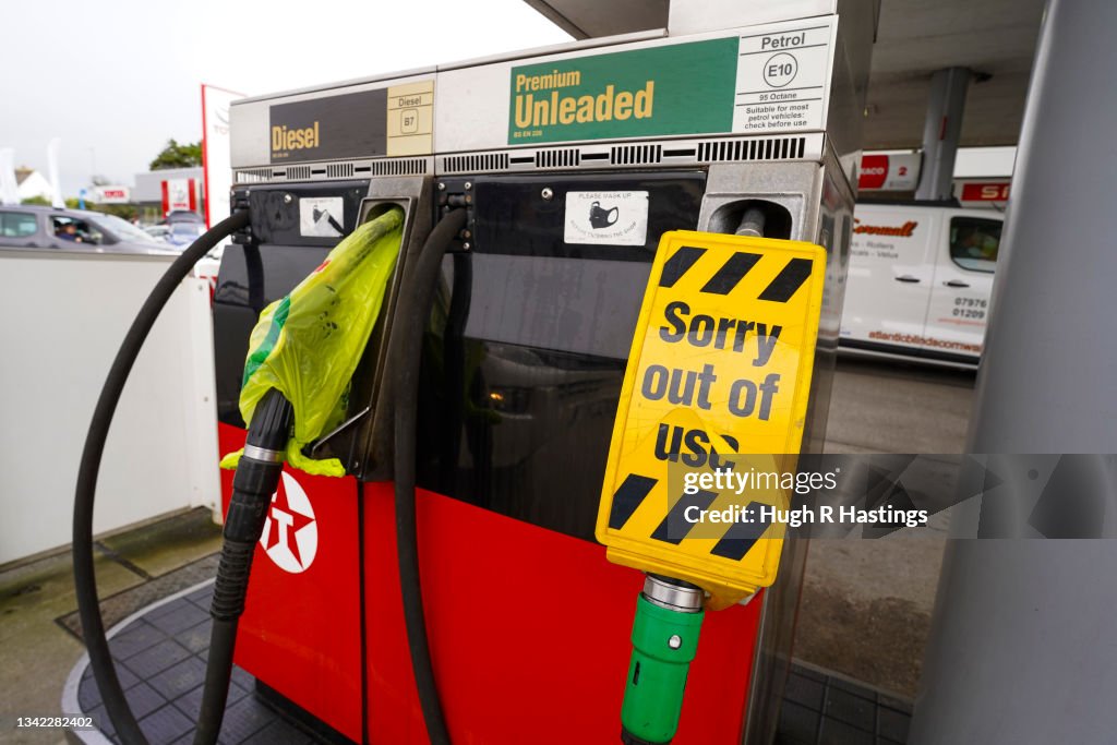 Oil Companies Prepare To Ration Petrol Station Deliveries Due To Shortage Of HGV Drivers