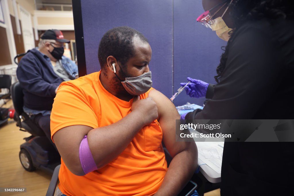 Veterans Affairs Hospital Outside Of Chicago Continues Vaccinations Efforts