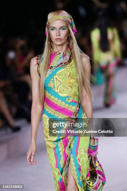 Stella Maxwell walks the runway at the Versace fashion show during the Milan Fashion Week - Spring / Summer 2022 on September 24, 2021 in Milan,...