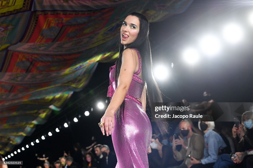 Versace - Runway - Milan Fashion Week - Spring / Summer 2022