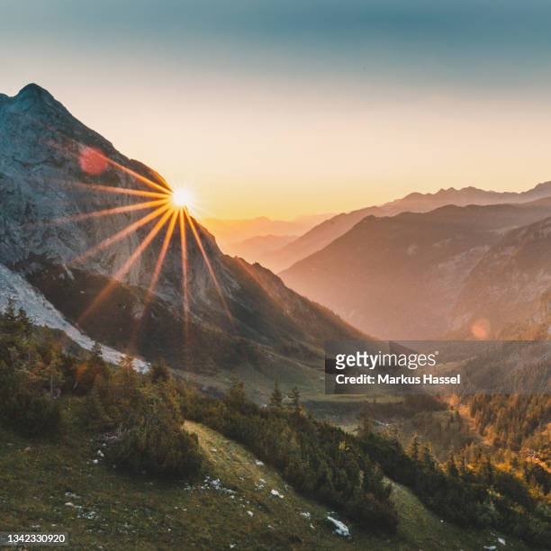 sunrise in the mountains - berchtesgaden national park bildbanksfoton och bilder