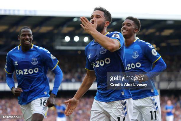 Andros Townsend of Everton celebrates after scoring their side's first goal during the Premier League match between Everton and Norwich City at...
