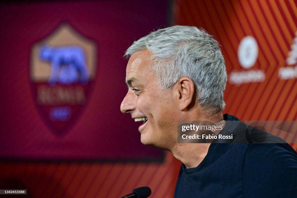 AS Roma Press Conference