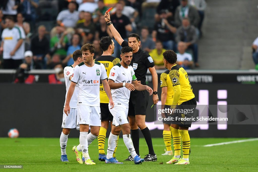 Borussia Mönchengladbach v Borussia Dortmund - Bundesliga