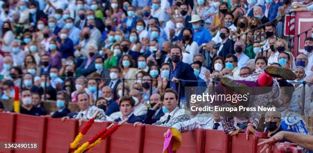 Banderillero of Miguel Angel Pereda, jumps to the alley, in the 7th of abono of the fair of San Miguel 2021, with bulls of Gracigrande, on September...