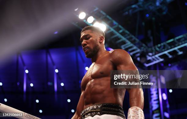 Anthony Joshua looks on during the Heavyweight Title Fight between Anthony Joshua and Oleksandr Usyk at Tottenham Hotspur Stadium on September 25,...