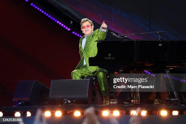 Elton John performs on stage during Global Citizen Live on September 25, 2021 in Paris, France.