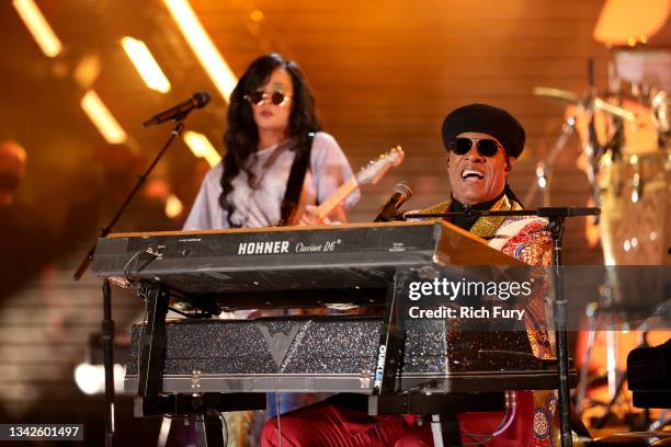 And Stevie Wonder perform onstage during Global Citizen Live on September 25, 2021 in Los Angeles, California.