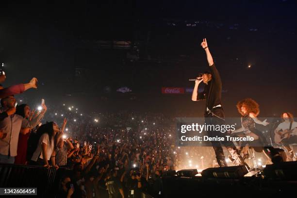 Enrique Iglesias performs onstage at MGM Grand Garden Arena on September 25, 2021 in Las Vegas, Nevada.