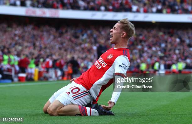 Emile Smith Rowe of Arsenal celebrates after scoring their side's first goal during the Premier League match between Arsenal and Tottenham Hotspur at...