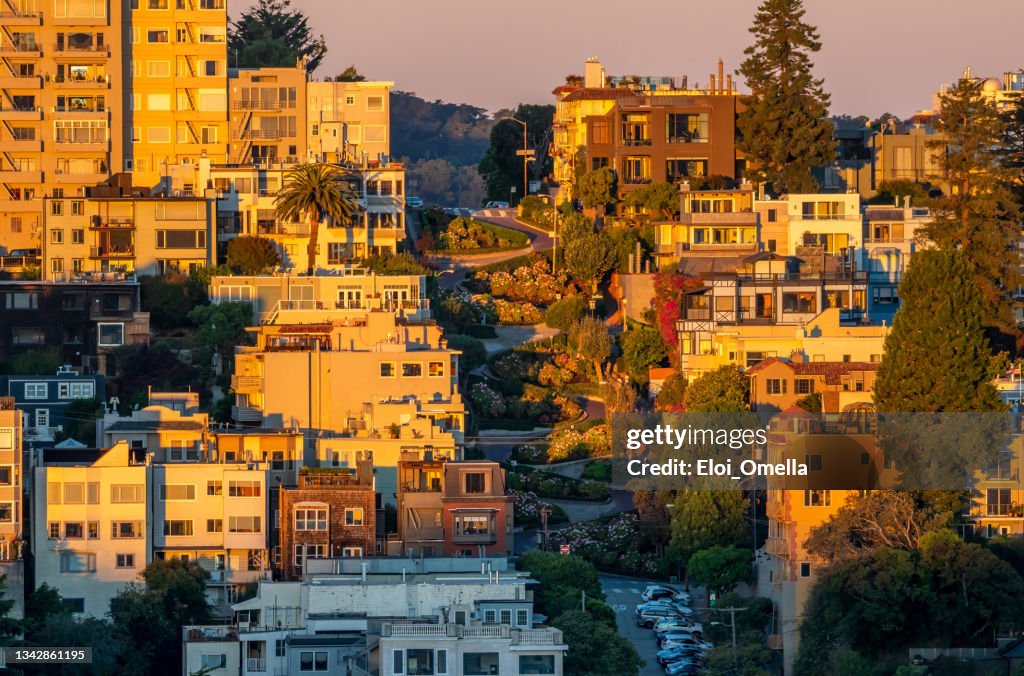 Long distance view of Lombard street in San Francisco