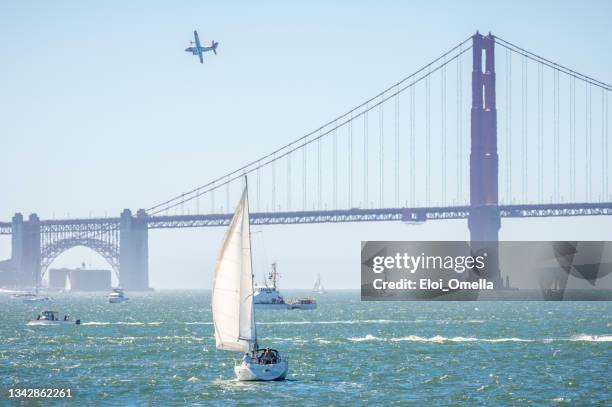 golden gate bridge, san francisco, california, usa - san francisco bay stock pictures, royalty-free photos & images