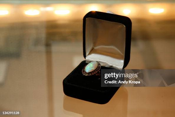 Tate Ringer Sharon Tate's engangement ring from Roman Polanski on display at the ...
