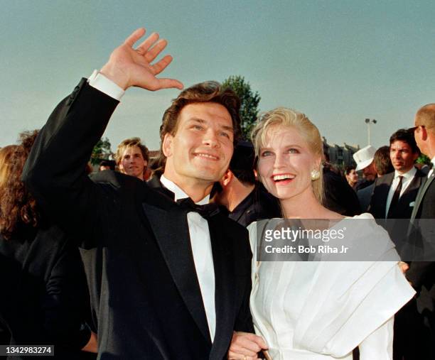 Patrick Swayze and Lisa Niemi arrive at the Academy Awards, April 11,1988 in Los Angeles, California.