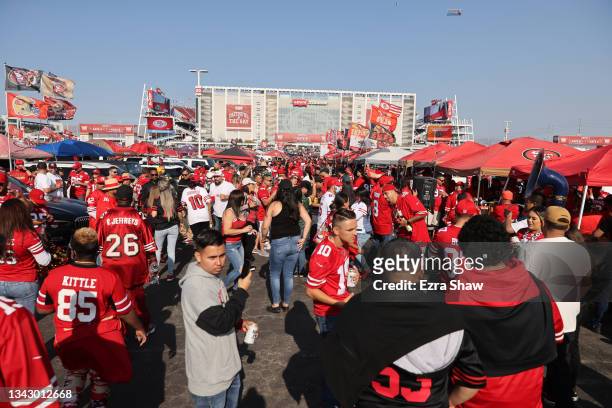 205 49ers Tailgate Photos and Premium High Res Pictures - Getty Images