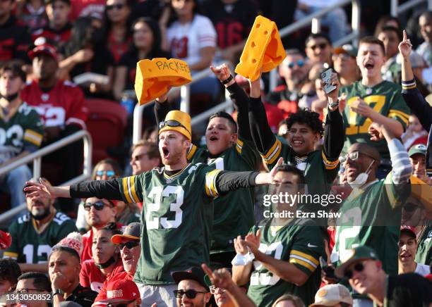 Packer Backers Green Bay Packer Fans Photos and Premium High Res Pictures - Getty Images