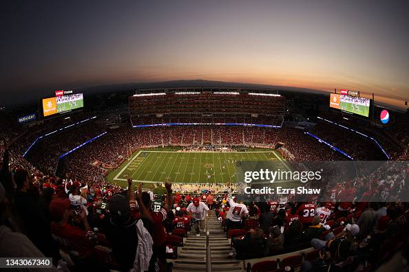 Green Bay Packers v San Francisco 49ers Green Bay Packers v San Francisco 49ers