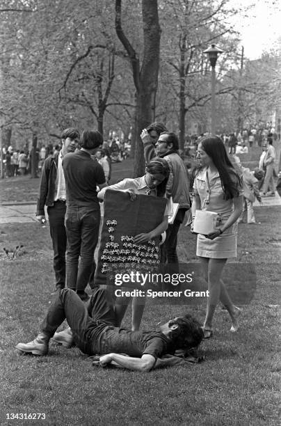 Buttons Protest Rally 96 Us War Protest Buttons Stock Photos, High-Res Pictures, and Images ...
