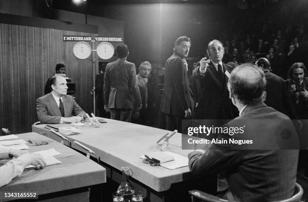 1er débat électoral télévisé du second tour de l'élection présidentielle, opposant François Mitterrand à Valéry Giscard d'Estaing à l'ORTF , Paris,...