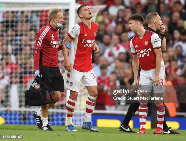 Jordan Reece Arsenal Injuries Photos and Premium High Res Pictures - Getty Images