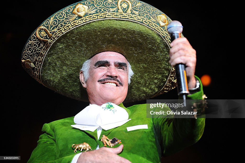 Vicente Fernandez In Concert - October 20, 2010