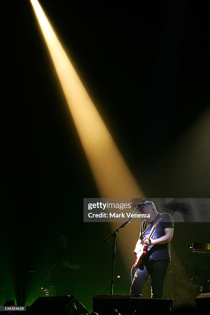 David Gilmour in Concert at the Heineken Music Hall in Amsterdam - March 19, 2006